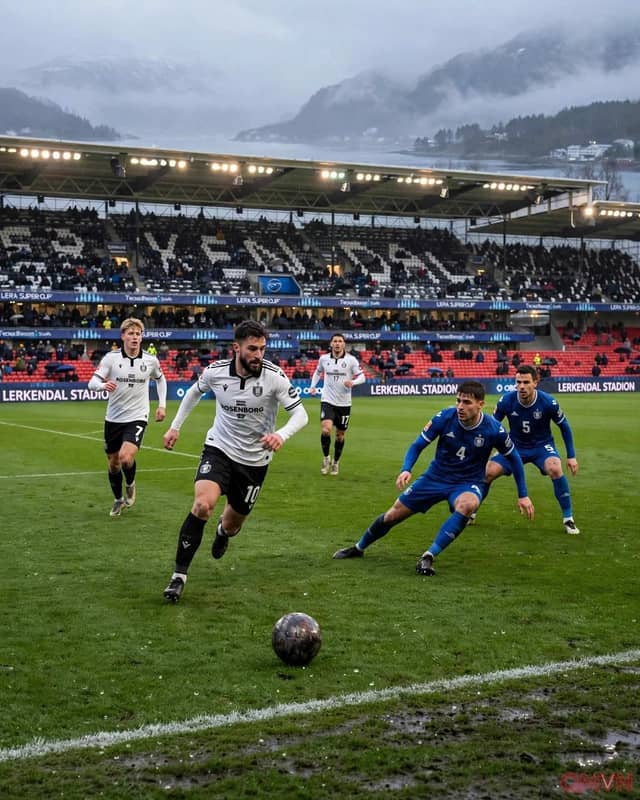 Cuộc Đối Đầu Nảy Lửa Rosenborg và Sandefjord Tại VĐQG Na Uy: Sân Khấu Chứng Tỏ Bản Lĩnh và Quyết Tâm Bứt Phá Đầy Sôi Động