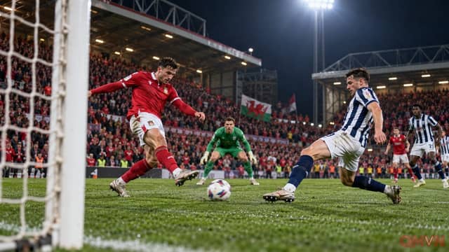Wrexham – West Brom: Racecourse Ground chờ cú bật lên, cuộc chiến bóng hai thử thách tham vọng bám nhóm đầu